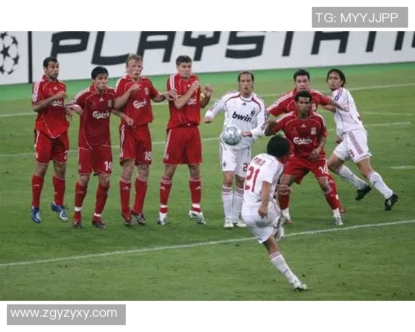 足球历史上任意球最强球星是谁他的独特技巧与传奇瞬间